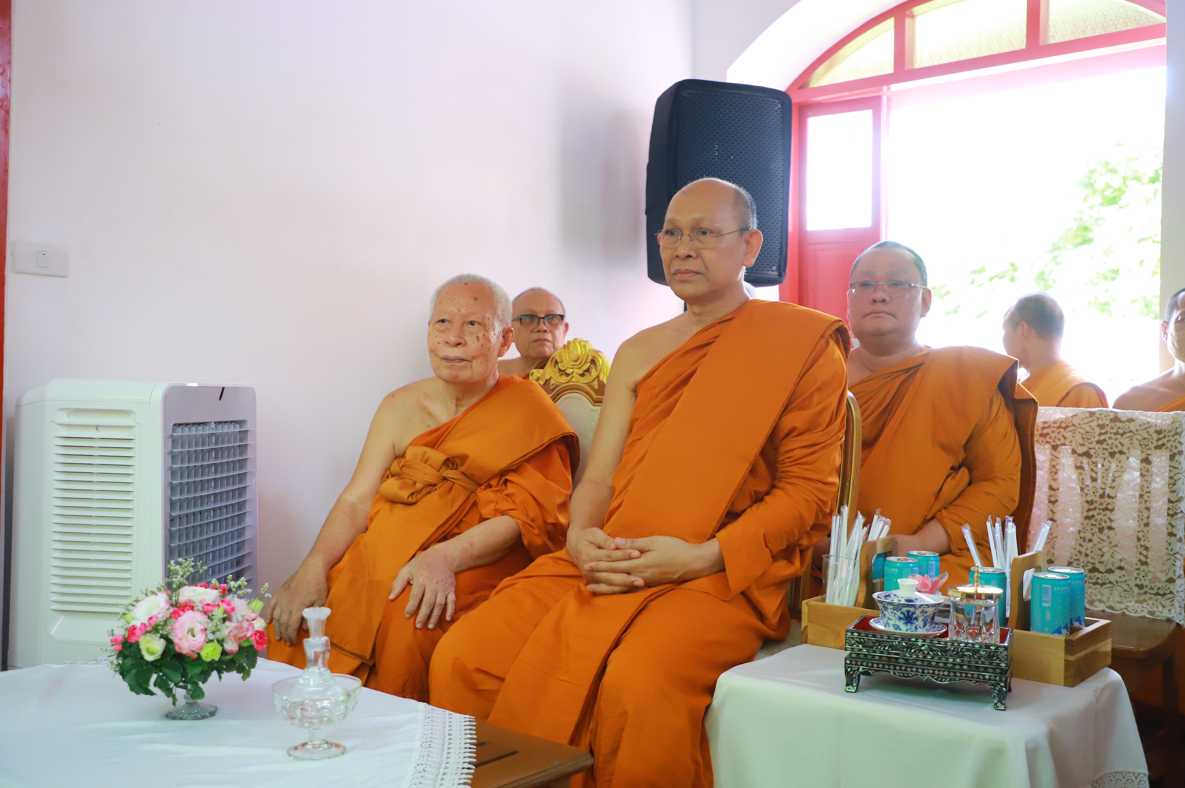 title - ส.ป.ก. ร่วมงานพิธีเจริญพระพุทธมนต์ฉลองกุฏิสงฆ์ คณะ 1 ณ วัดปรินายก วรวิหาร กรุงเทพฯ